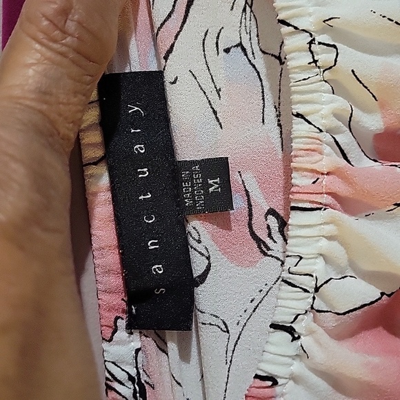 Sanctuary Women's Floral Pink & Beige Bottom Ruffle Blouse, Size: M - Picture 2 of 5